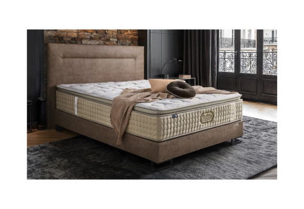 matelas-escale a portofino-palace-hotel-andre-renault