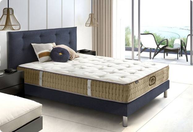 matelas-ressorts-week-en-a-amsterdam-palace-hotel-andre-renault